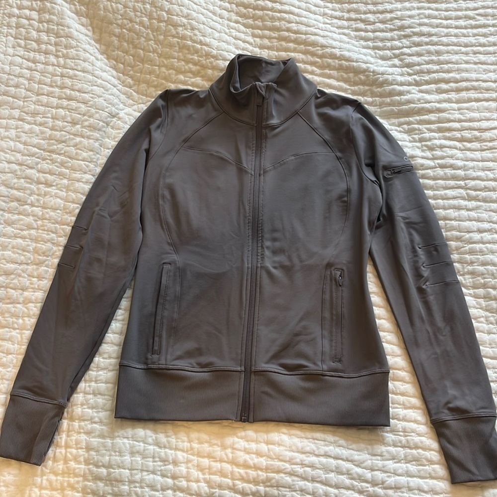 NWOT! Alo Yoga full zip, size medium